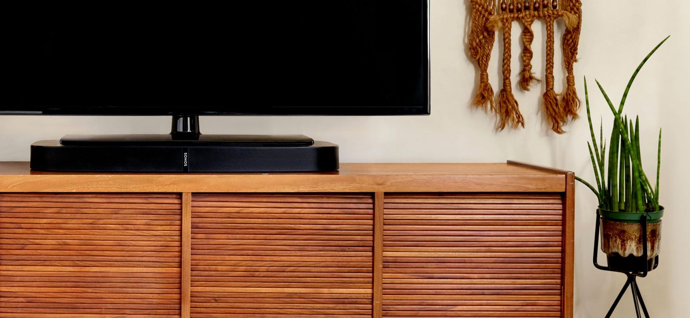 https://lamarque.fillion.ca/wp-content/uploads/2020/01/playbase-lifestyle-black-1410x650-1.jpg